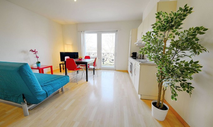 Langstrasse Apartment | ZH Botteron - Stauffacher HITrental Apartment