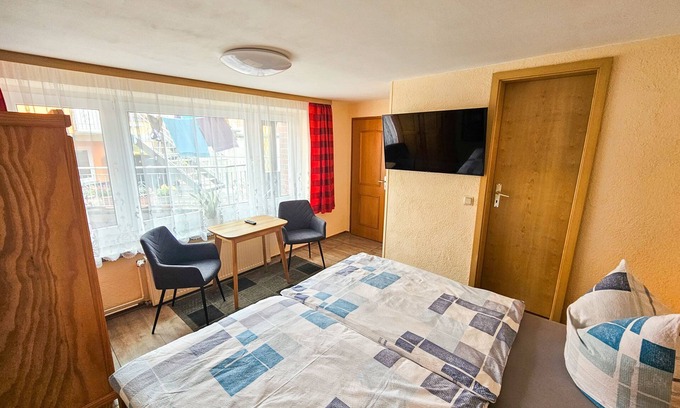Ribnitz-Damgarten Bed & Breakfast | Zimmer 1 - Pension Kai