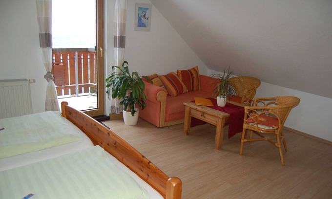 Klingenthal Cottage | Zimmer 5 - Berggasthaus & Pension Schöne Aussicht