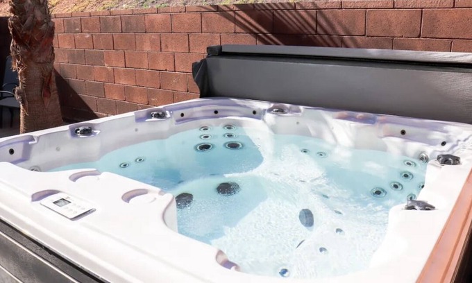 Sienna Hills House | Zion HydroTherapy Oasis EV Dog Friendly Golf St George