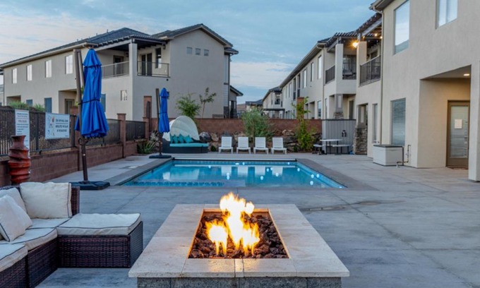 Hurricane House | Zion Village Water & Air, Private Heated Pool and Hot Tub