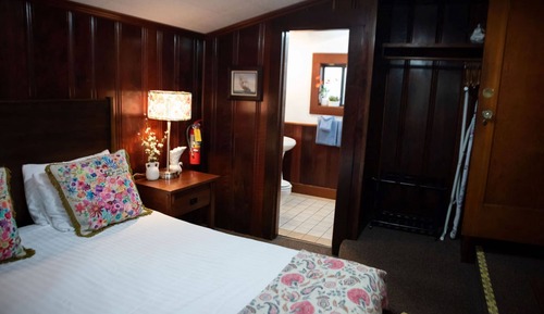 Cabin 8