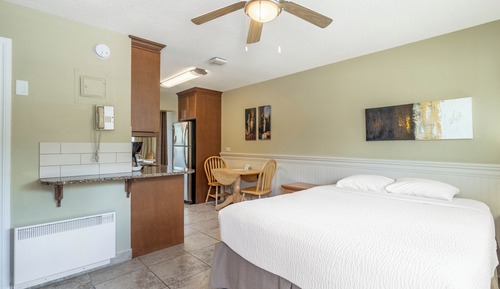 Superior Studio Suite, Non Smoking, Lake View