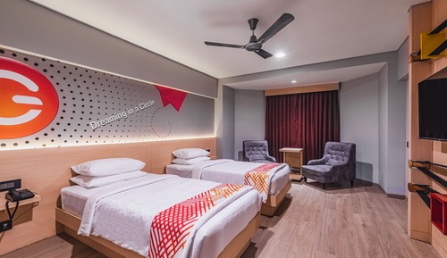D-Luxe Twin Room