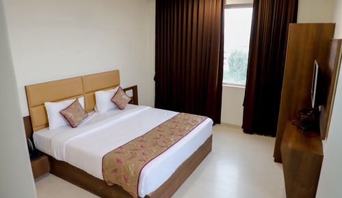 Royal Room