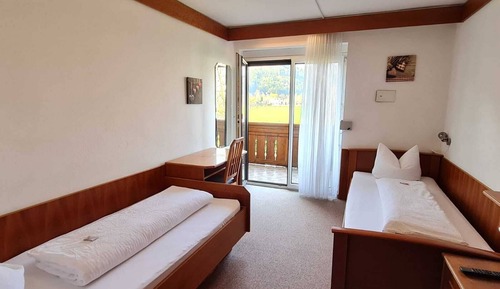 Comfort Twin Room