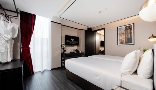 Premier Room