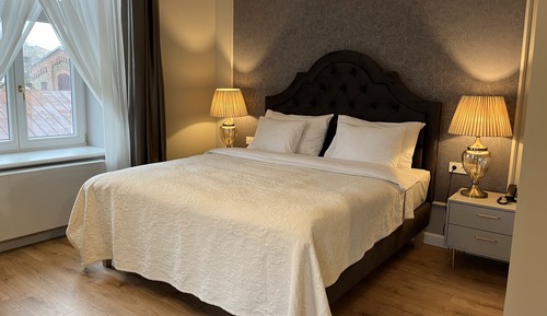 Executive Studio Suite