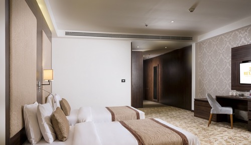 Junior Studio Suite