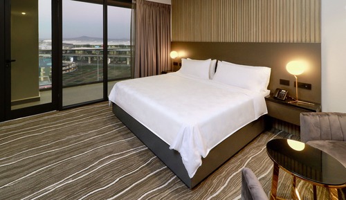 Room, 1 King Bed, Mobility Accessible (Mobility)