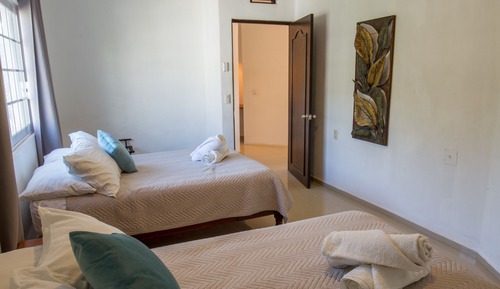 Villa 8