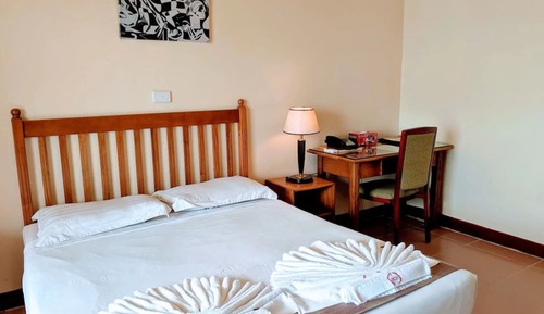 Suite, Sea View