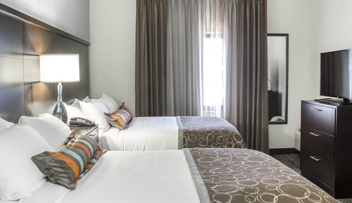 Suite, 2 Bedrooms, Kitchen