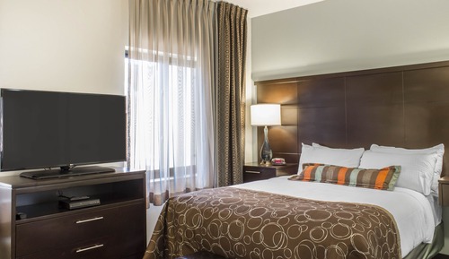 Studio Suite, 1 Queen Bed, Accessible, Kitchen (Communications)