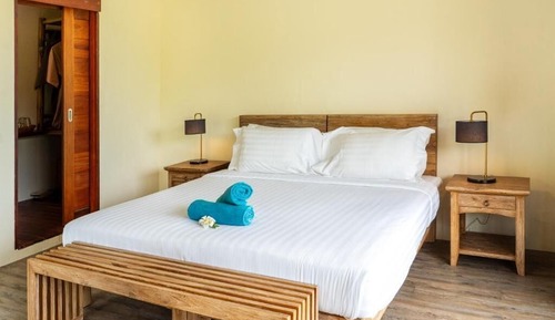 Deluxe Double Room, Partial Sea View