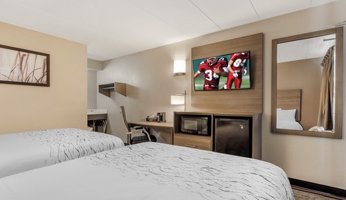 Deluxe Room, 2 Queen Beds, Non Smoking