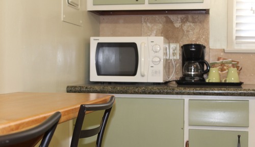 Room, 1 King Bed, Kitchen
