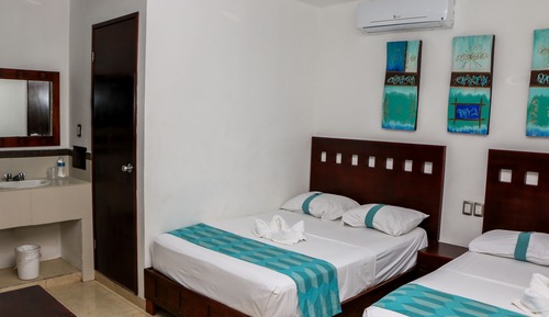Standard Quadruple Room, 2 Double Beds