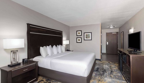 Room, 1 King Bed, Non Smoking, City View