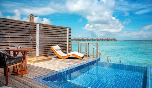 Romantic Water Villa with Pool