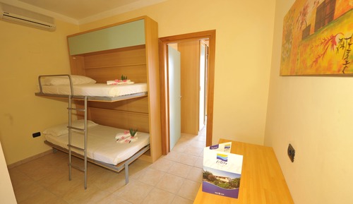 Family Room (2+3)