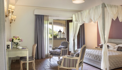 Romantic Suite, 1 King Bed, Vineyard View, Annex Building