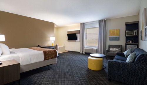 Suite, 1 King Bed with Sofa bed, Accessible, Jetted Tub