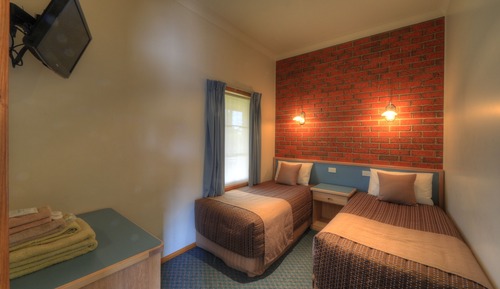 Deluxe Suite (Family)