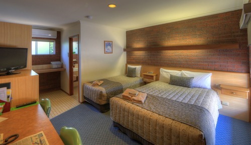 Superior Single/Double/Twin Room