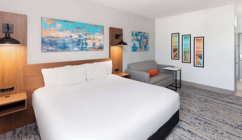 Deluxe Room, 1 King Bed, Non Smoking