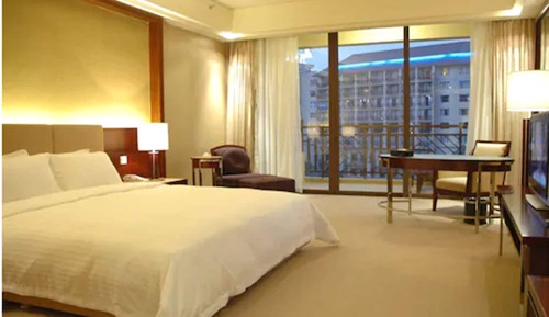Superior Room, 1 King Bed