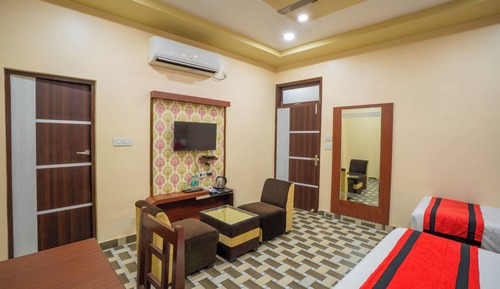Deluxe Studio Suite