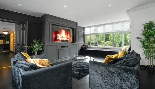 House (6 Bedrooms)