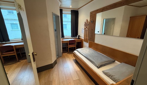 Basic Single Room
