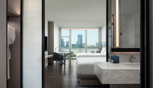 Premier Room, 1 King Bed, Harbor View