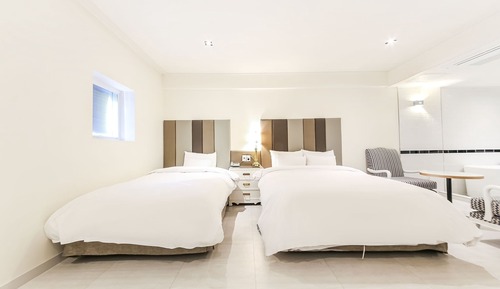 Room (Special room (double + single/styler )
