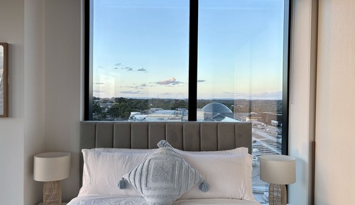 Design Apartment, 2 Bedrooms, Pool Access, City View