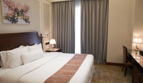 Superior Room, 1 King Bed
