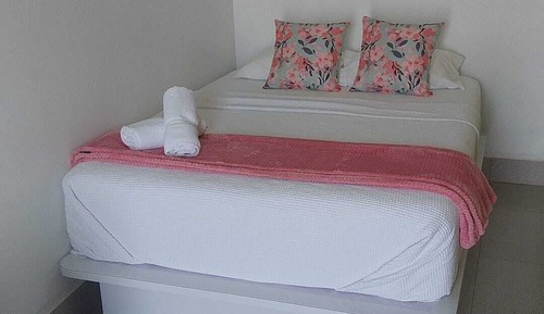 Deluxe Room, 1 Bedroom, Private Bathroom