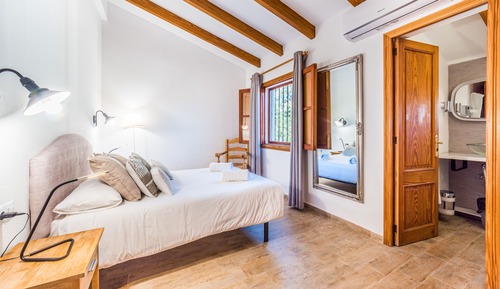 Traditional Apartment, 2 Bedrooms