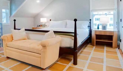 Signature Cottage