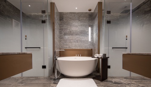 Superior Lake View Suite