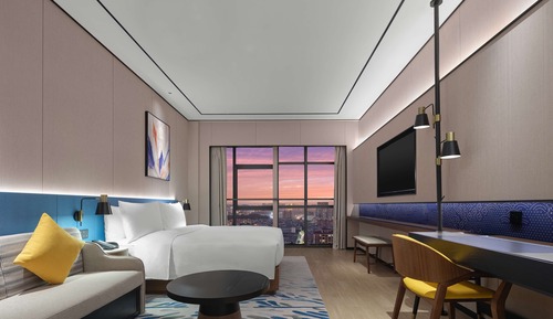 Room, 1 King Bed (High Floor)