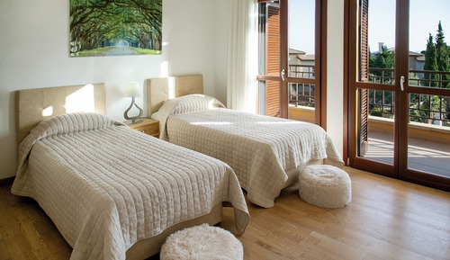 Elite 2 Bedrooms Jr Villa with Pool AJ07