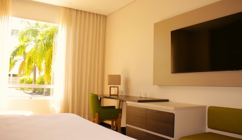 Deluxe Studio Suite