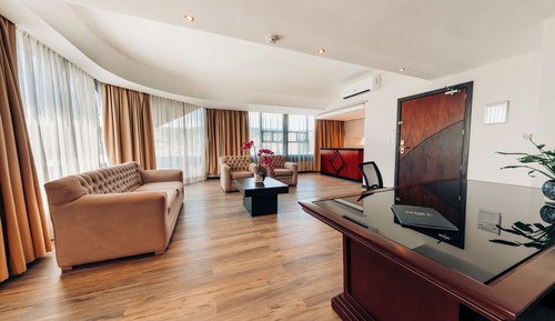 Suite, 2 Double Beds, Non Smoking