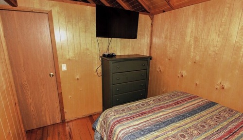 Lake View, Cedar Cabin Lake Texoma, Kitchenette, Queen, Screened Patio, Pet Friendly