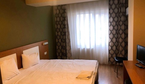 Basic Double Room