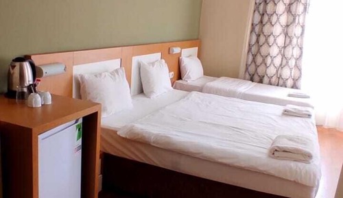 Basic Triple Room