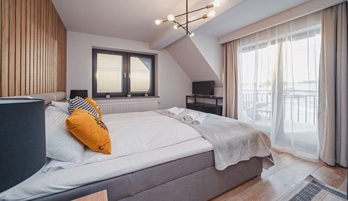 Apartment (C11)